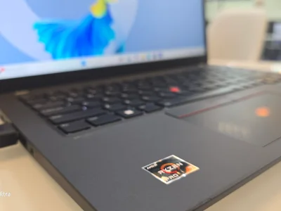 Lenovo ThinkPad P14s Gen3 - AMD Ryzen 7 Pro 6850U 16GB 512GB 14" Slim Workstation